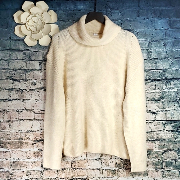 Topshop | Sweaters | Topshop Fuzzy Boho 